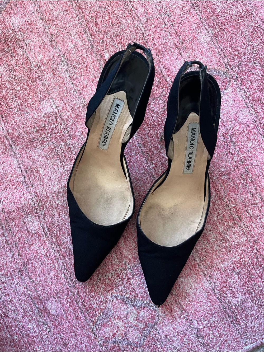 Manolo Blahnik Black Pointed Slingback Stiletto Heels - Picture 2 of 7